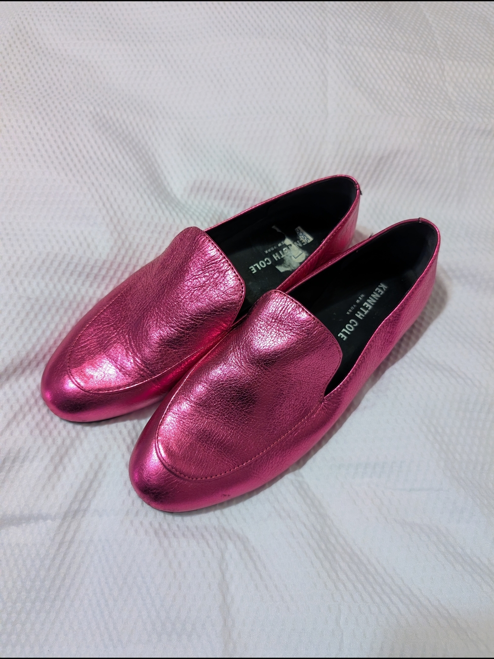 Kenneth Cole Metallic Hot Pink Leather Loafers